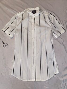 🇺🇸 H&M Muscle Fit Striped Mandarin Collar Shirt - Men's Size XS